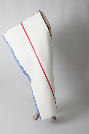 img_5983_3-colours-red-diagonal